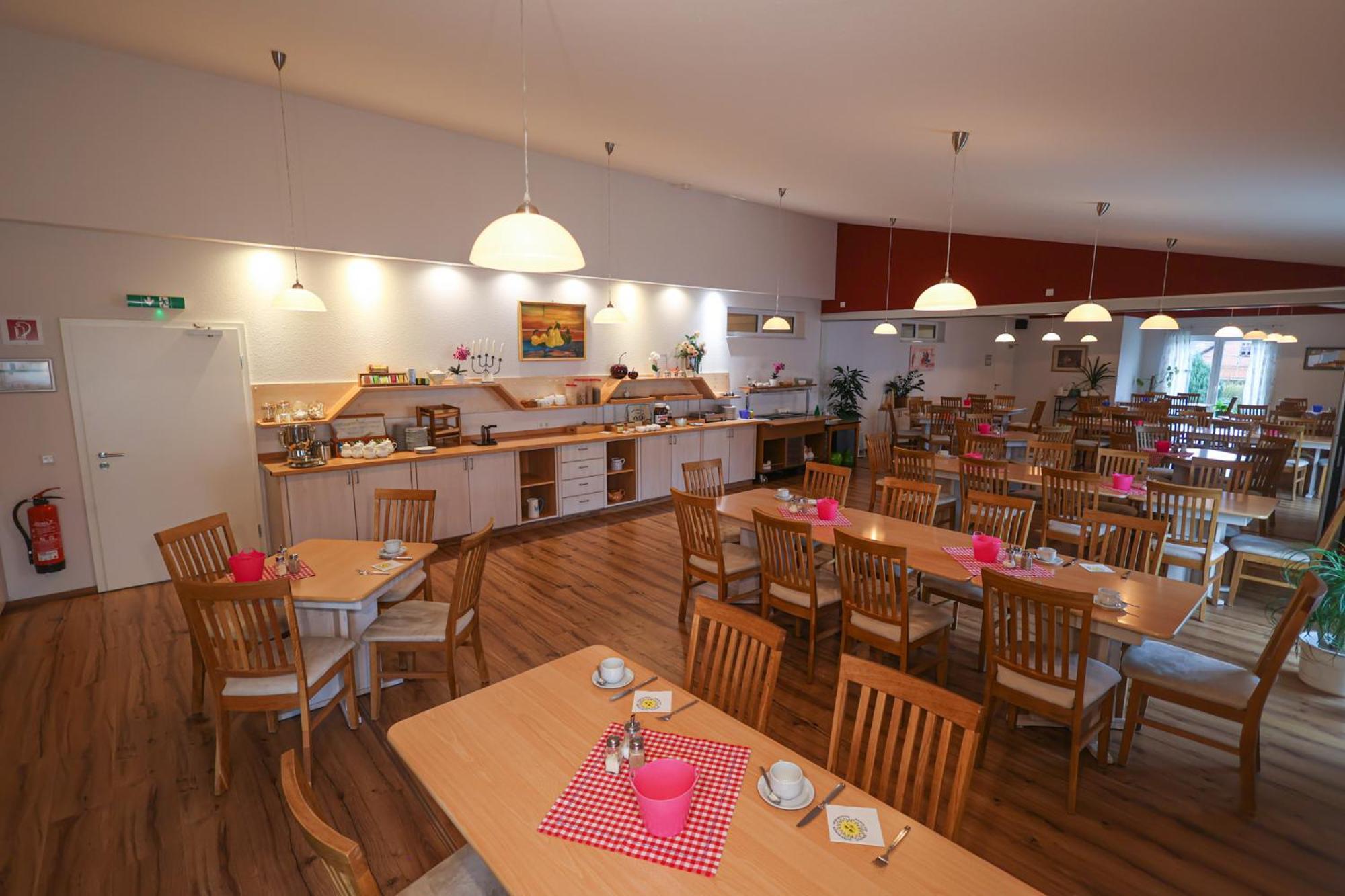 Gasthaus Johanning Ek Uslar Ngoại thất bức ảnh